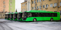 Денис Паслер сообщил о поступлении 15 низкопольных автобусов в Столицу Урала - Газета Егоршинские Вести