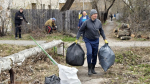 Результат радует! На субботнике прибрали большой участок на ул. Свободы в Артемовском